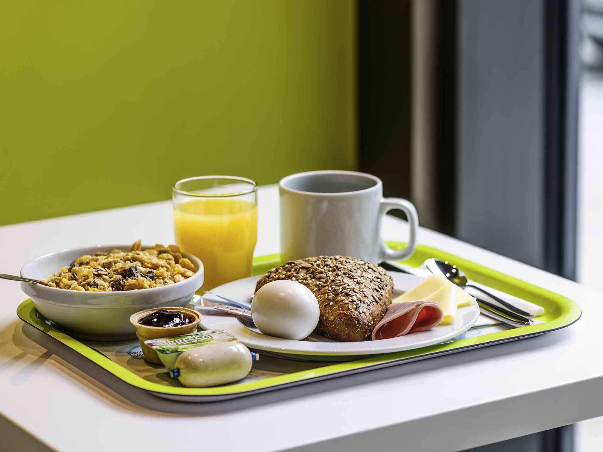 http://www.accorhotels.com/8756