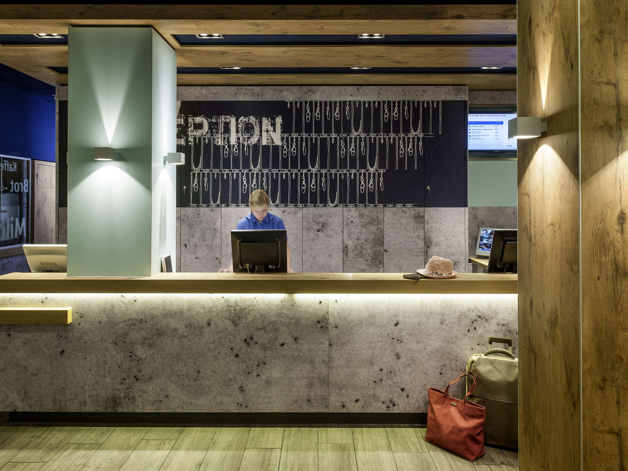 https://www.accorhotels.com/8478
