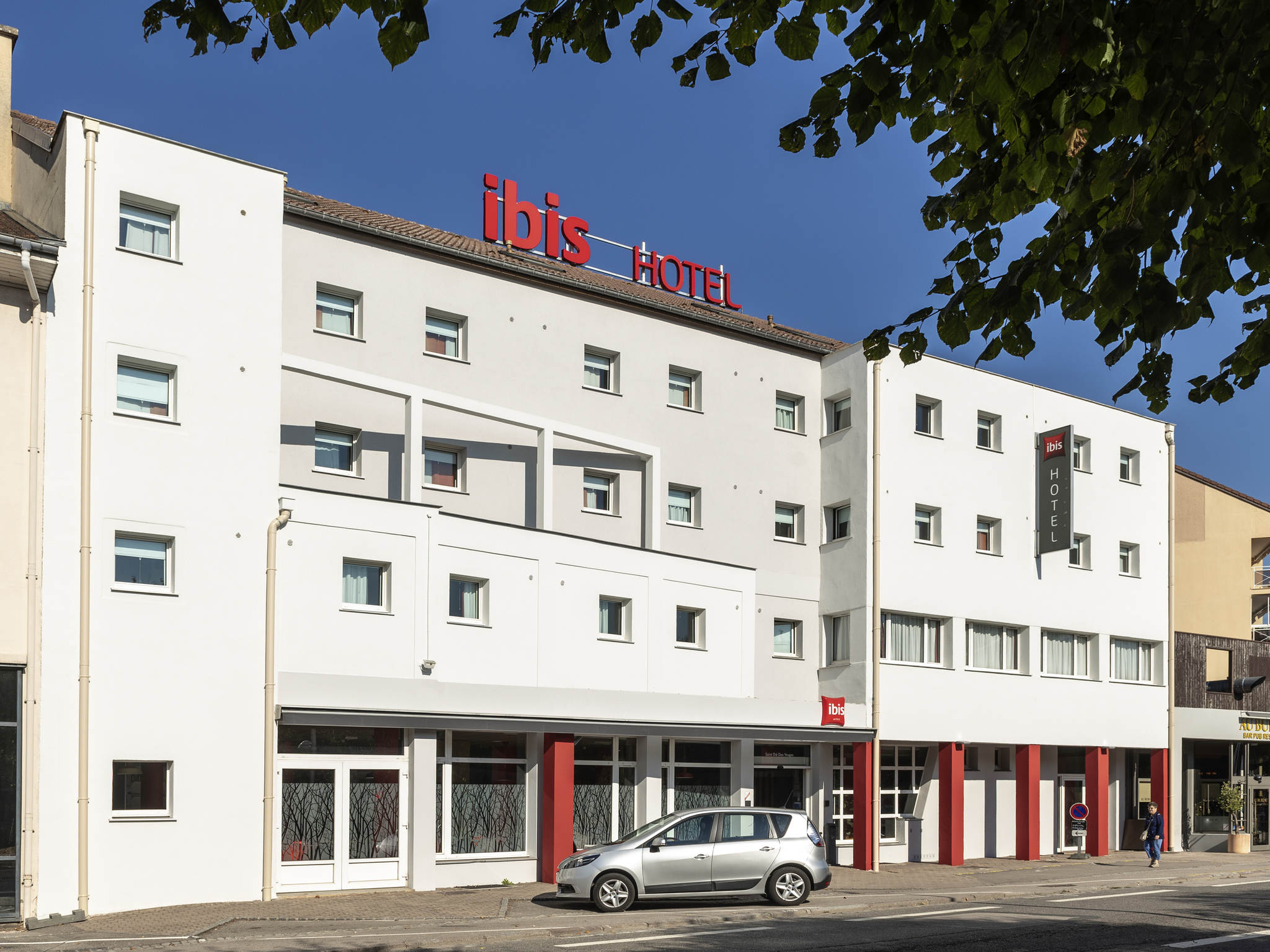 https://www.accorhotels.com/1102