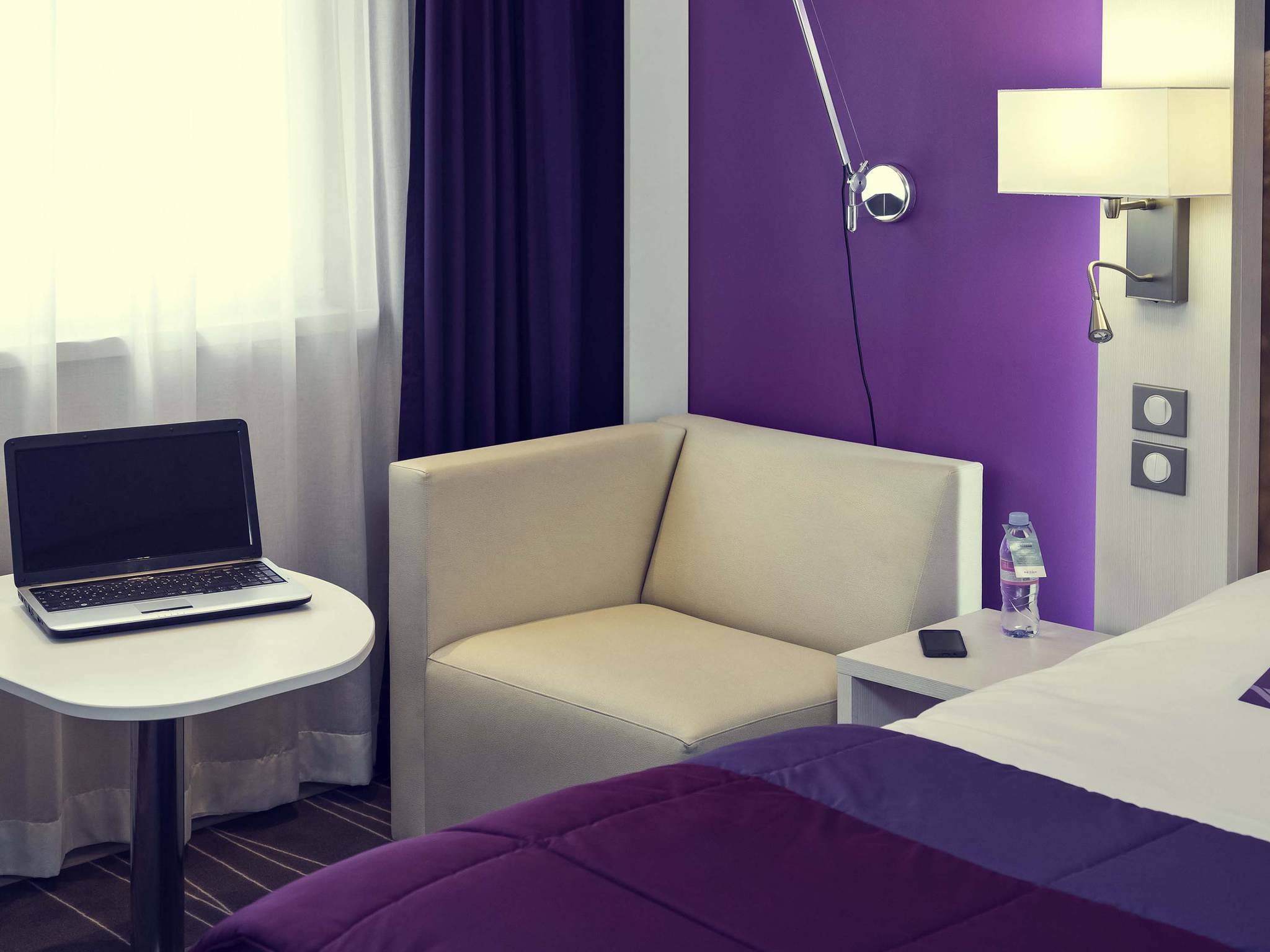 http://www.accorhotels.com/0369