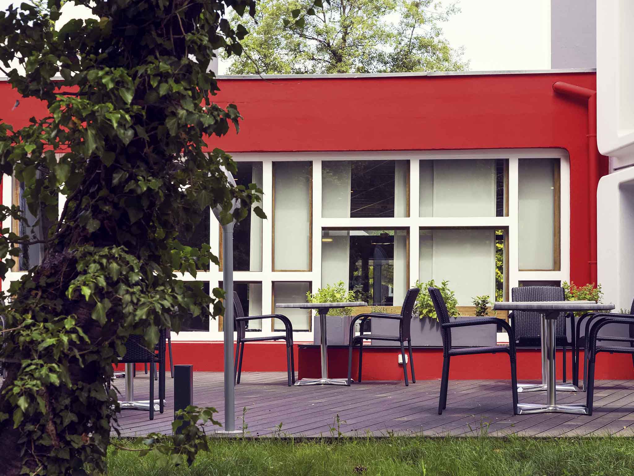 http://www.accorhotels.com/0369