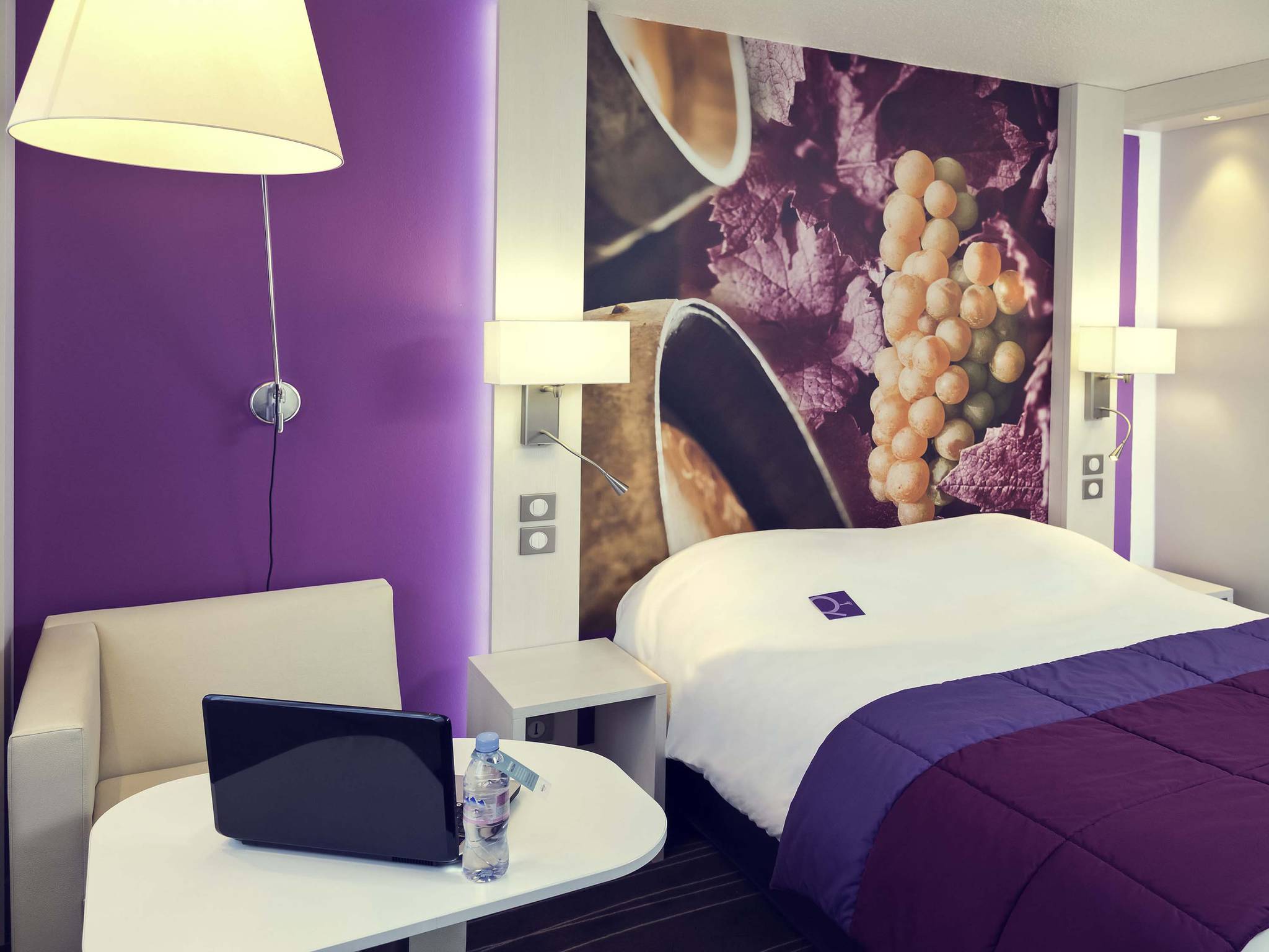 http://www.accorhotels.com/0369